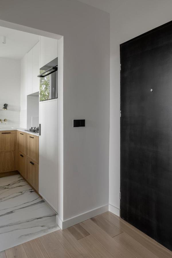 Stylowy Apartament Przy Metrze ワルシャワ エクステリア 写真