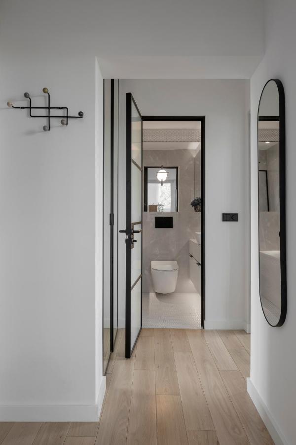 Stylowy Apartament Przy Metrze ワルシャワ エクステリア 写真