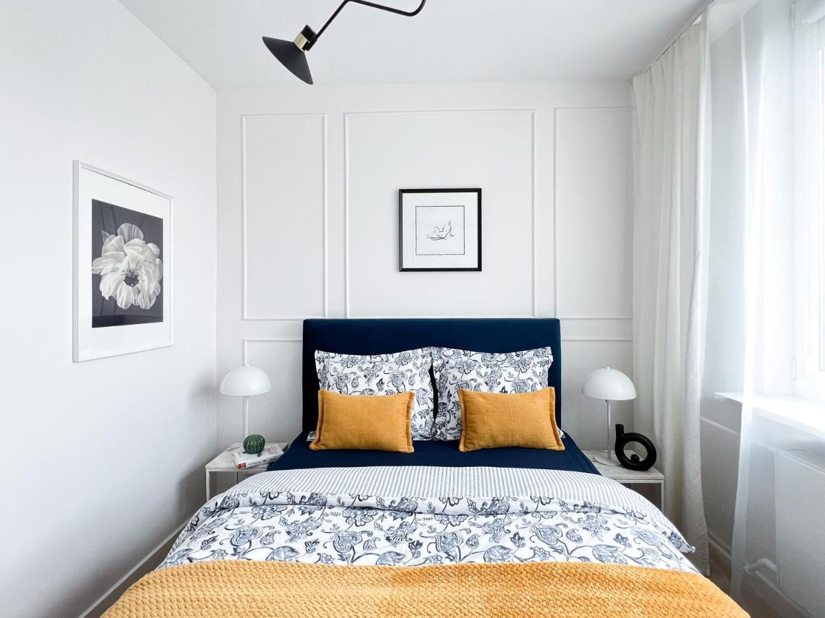 Stylowy Apartament Przy Metrze ワルシャワ エクステリア 写真